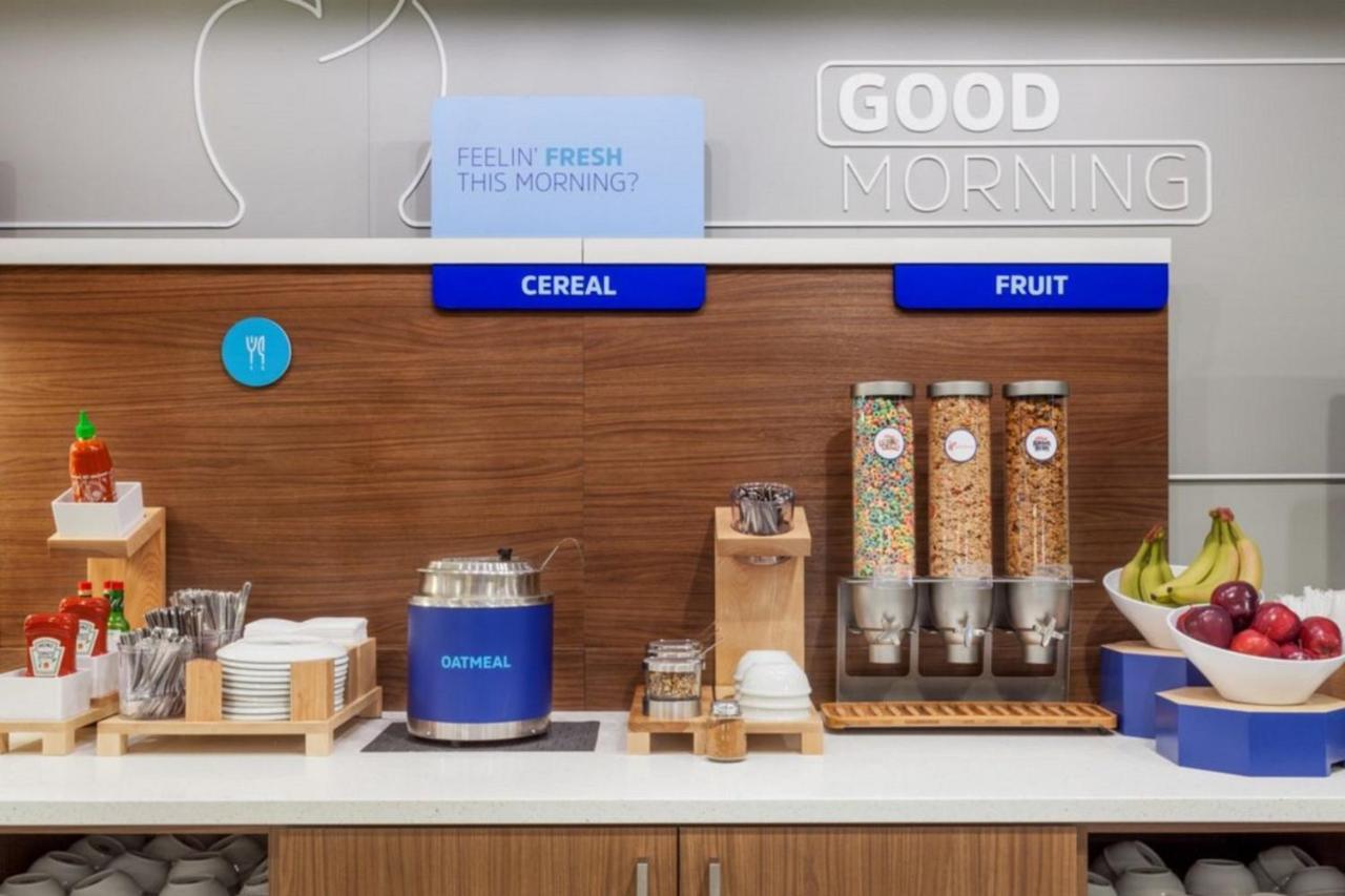Holiday Inn Express Asheville Woodfin By Ihg Zewnętrze zdjęcie